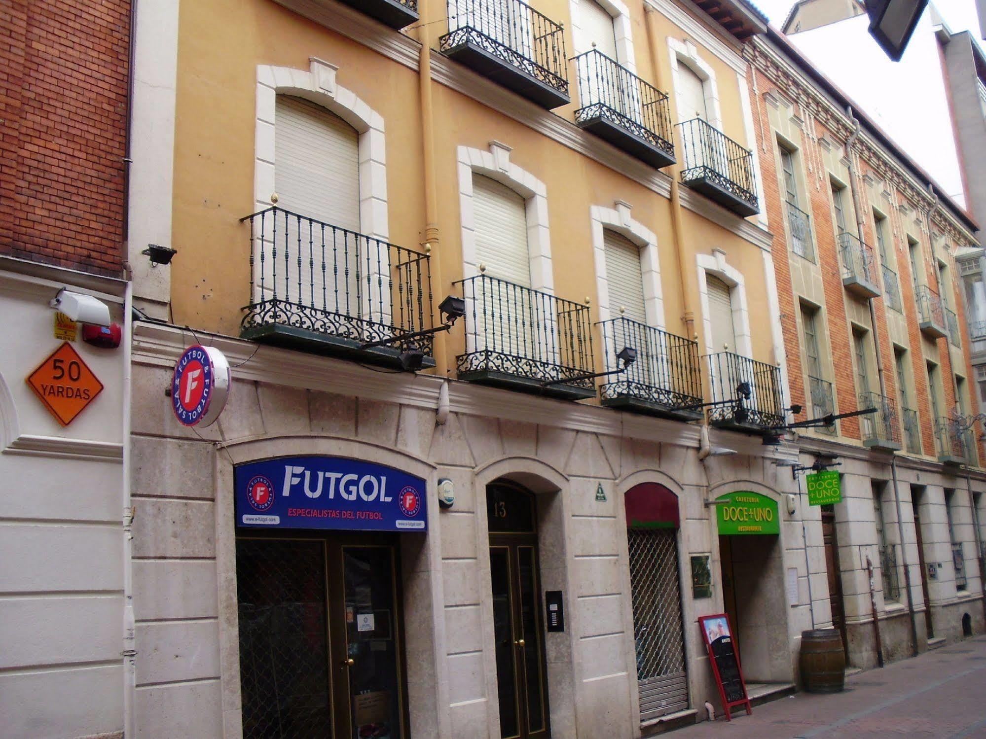 Apartamentos Boutique Catedral Valladolid Exterior foto